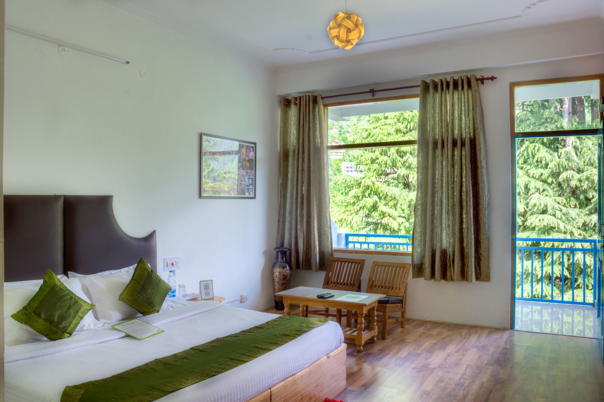 Treebo Trend Celebriti Manali Hotel Vashist Ngoại thất bức ảnh