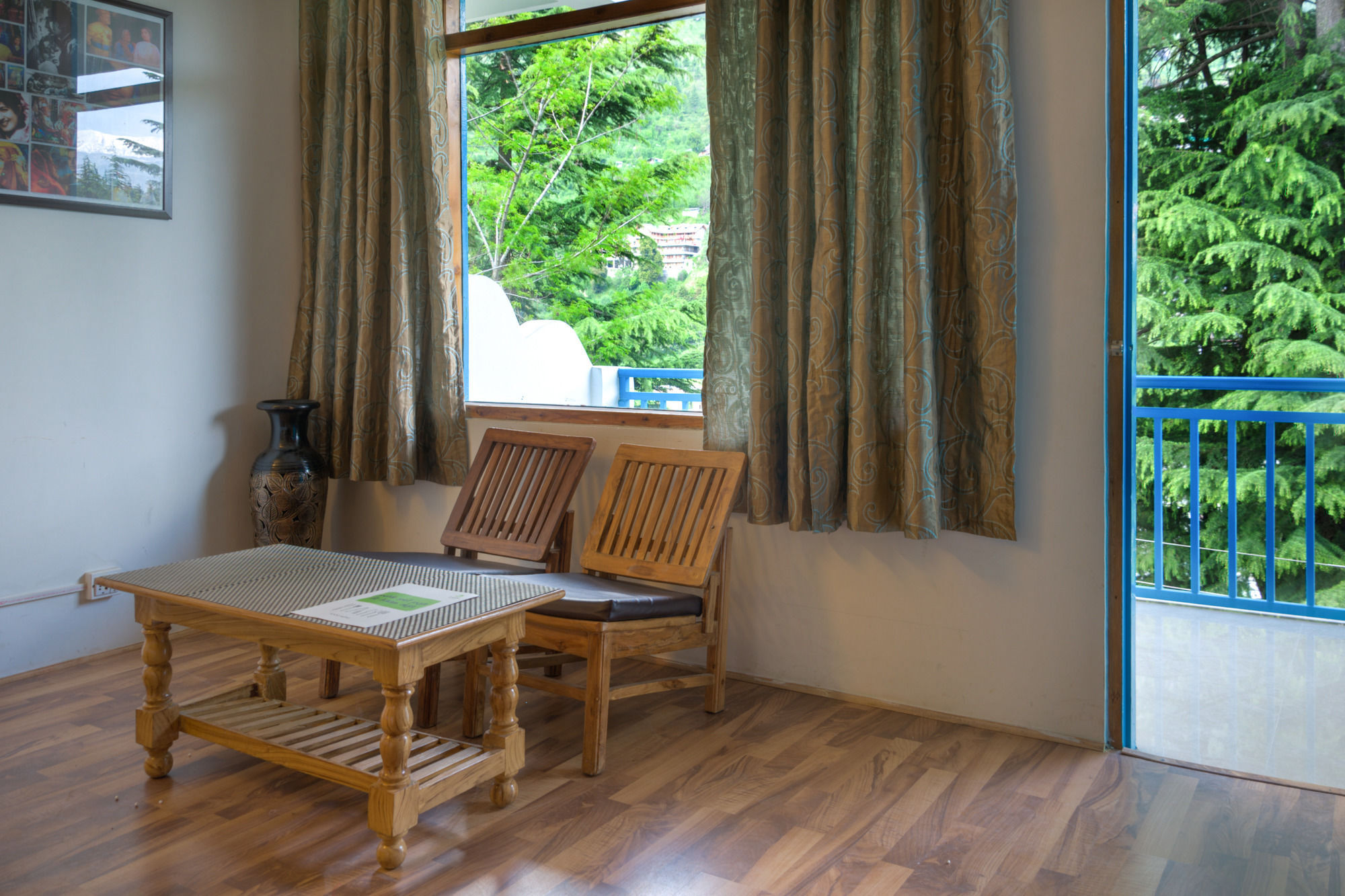 Treebo Trend Celebriti Manali Hotel Vashist Ngoại thất bức ảnh