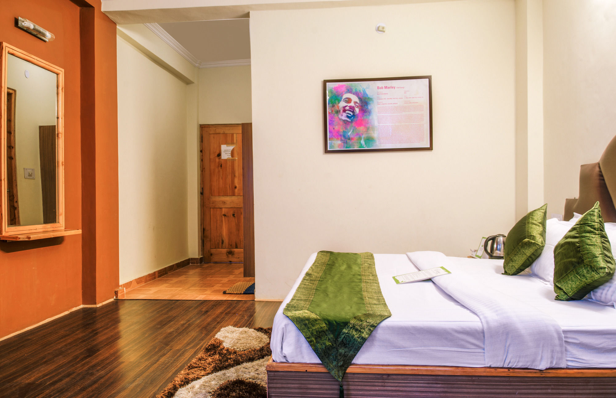 Treebo Trend Celebriti Manali Hotel Vashist Ngoại thất bức ảnh